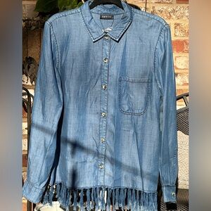 NWT Chambray blouse with fringe. Size L